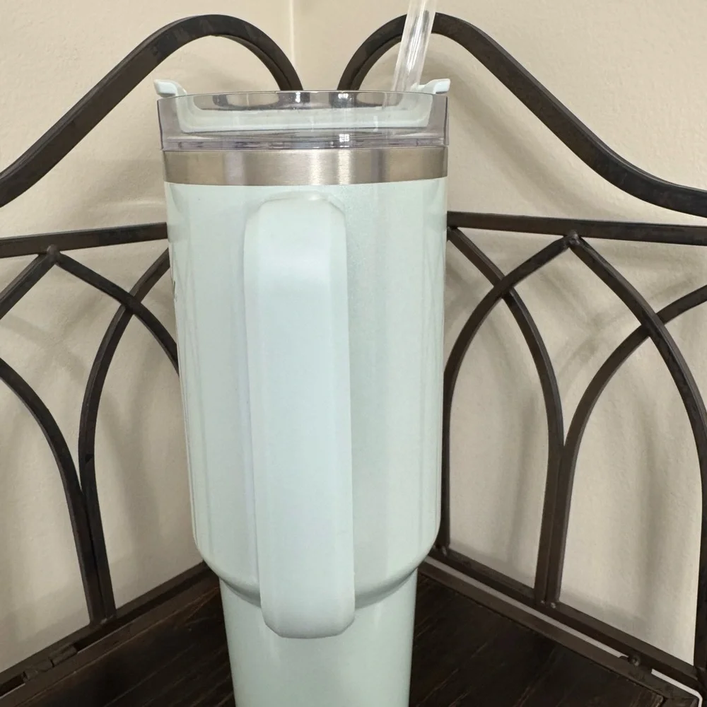 EUC/GUC Stanley Spearmint Pearlescent 40oz OG - Picture 2 of 6